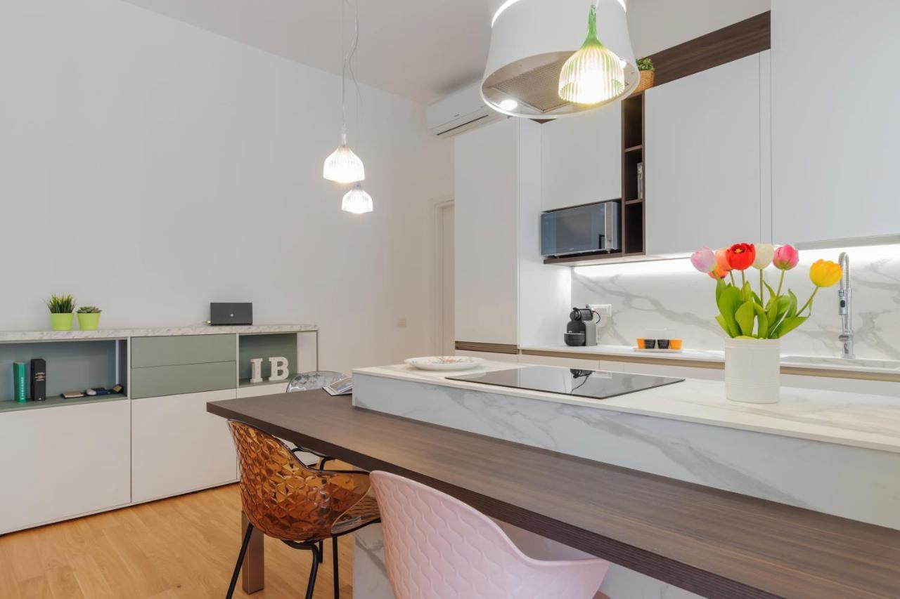 Design Premium Apartment In Center Milan - Homeunity Екстериор снимка